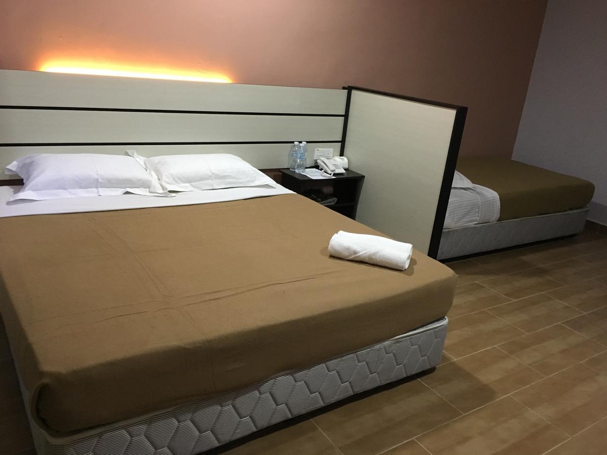 Grand Business Hotel Jertih Exterior photo